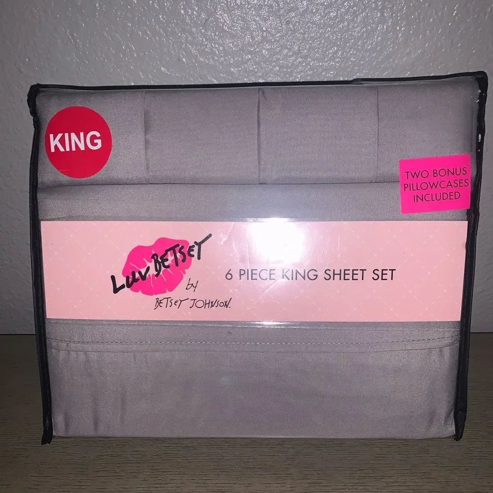 NWT Grey Betsey Johnson King 6 Piece Sheet Set